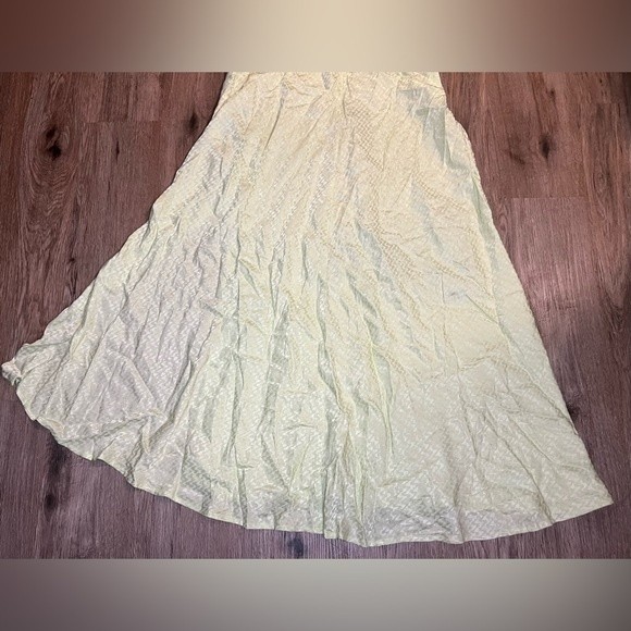 NWT ASTR The Label Bastille Midi Slip Dress Celery Green Size Medium Strapless - Picture 10 of 13